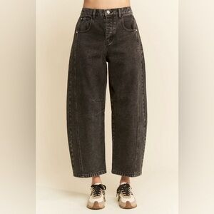 🟠 397B-BLACK. Culotte Denim Barrel Pants